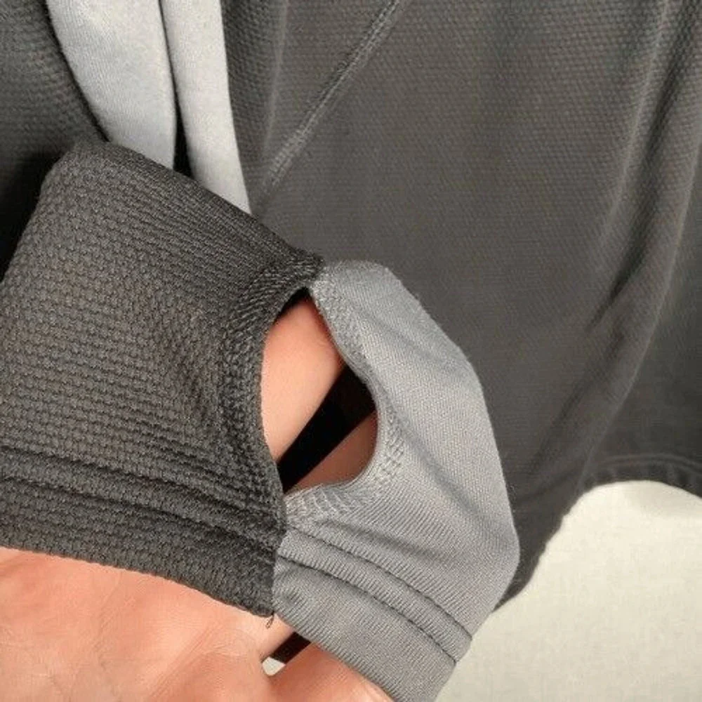 The North Face Black/Gray Thumb Holes 1/2‎ Zip Sweatshirt Men Large Indonesia